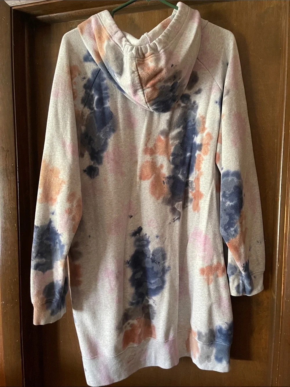 PINK Victoria's Secret Light Gray Hooded Sweatshirt - Picture 3 of 4